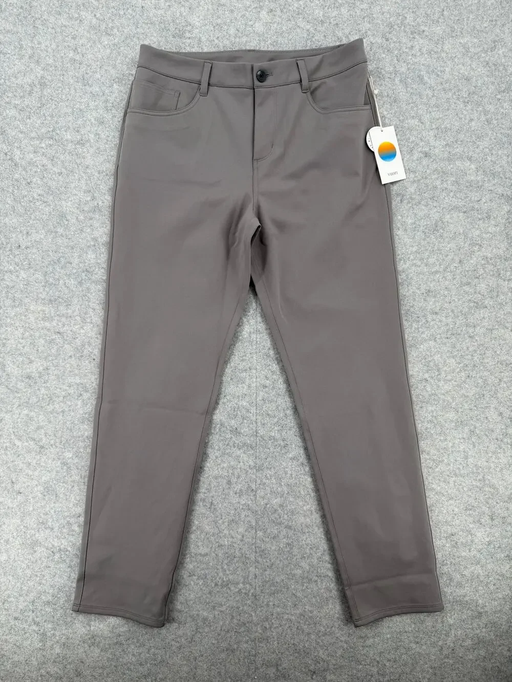 NWT Vuori Shiitake Meta Classic Fit 32